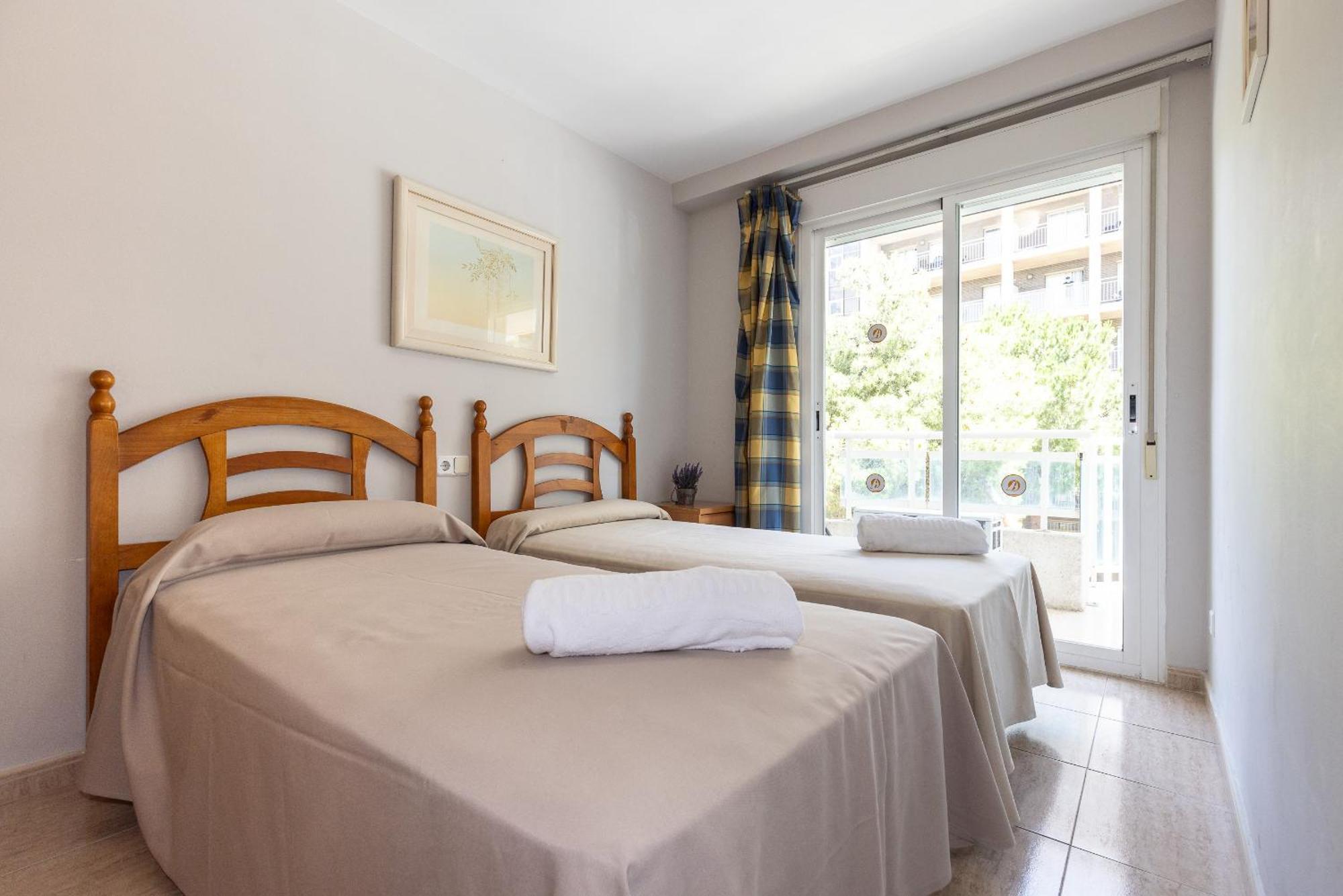 Rentalmar Families Larimar Salou Bagian luar foto