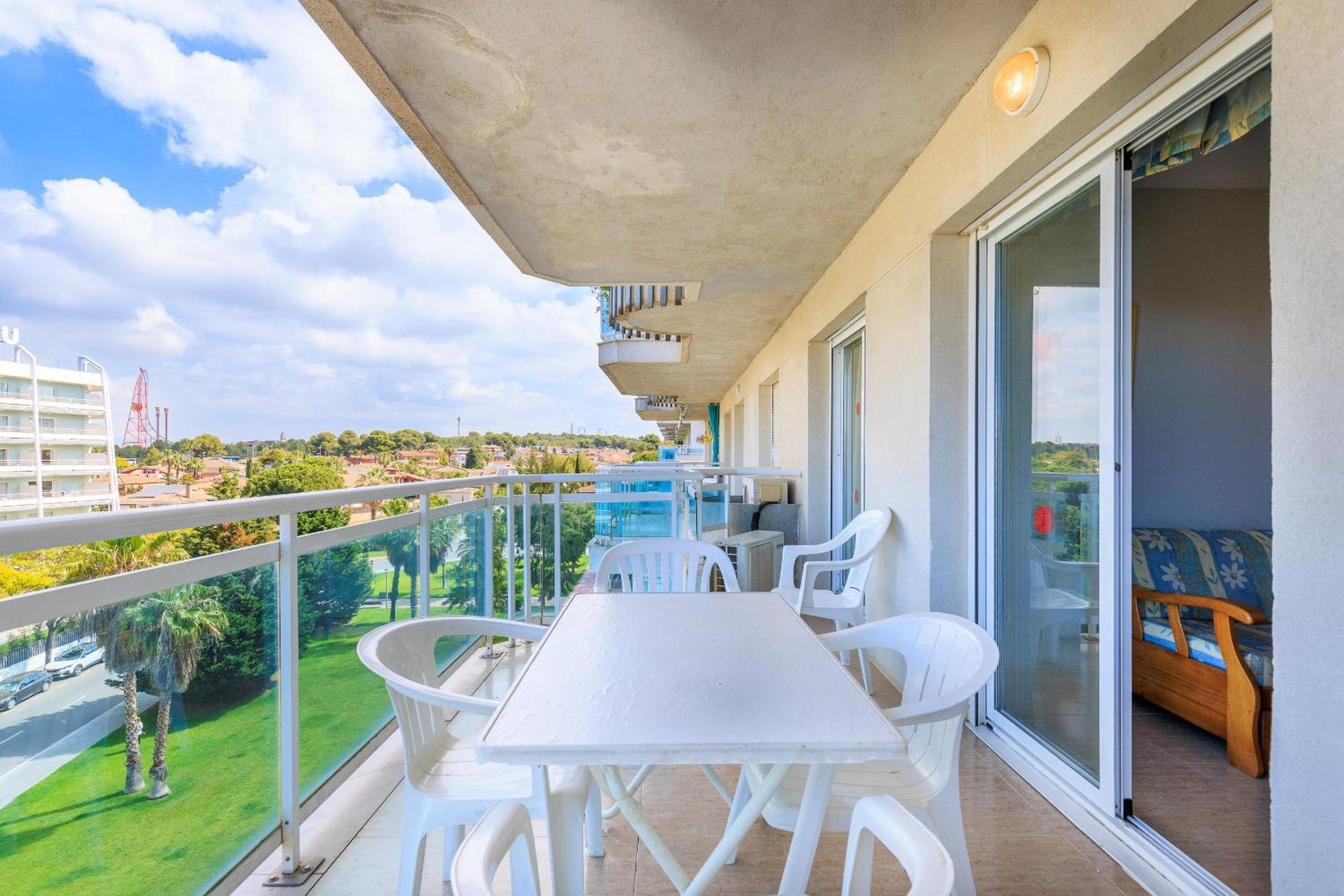 Rentalmar Families Larimar Salou Bagian luar foto