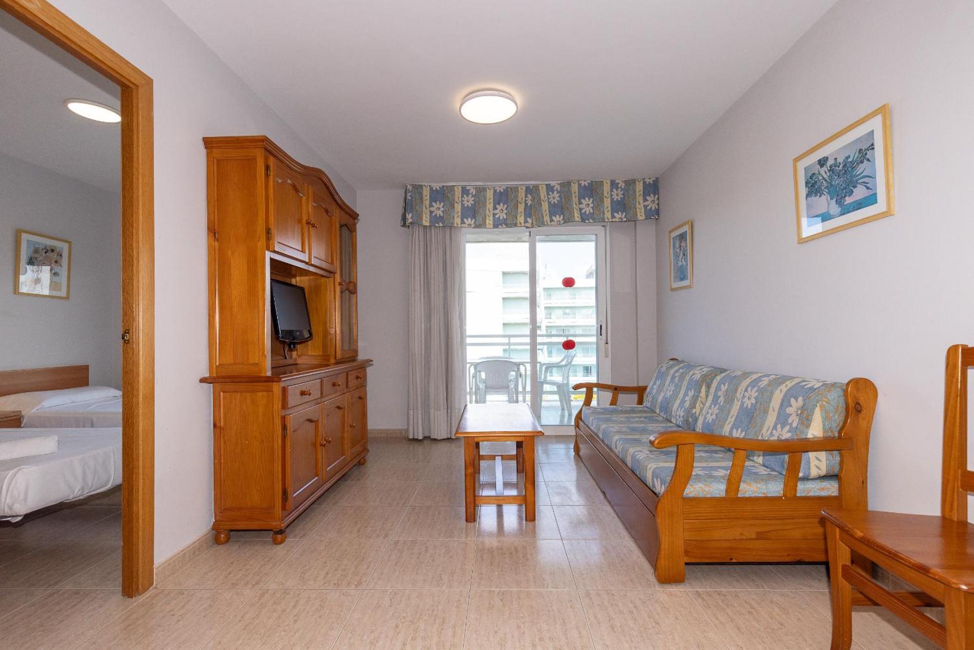 Rentalmar Families Larimar Salou Bagian luar foto