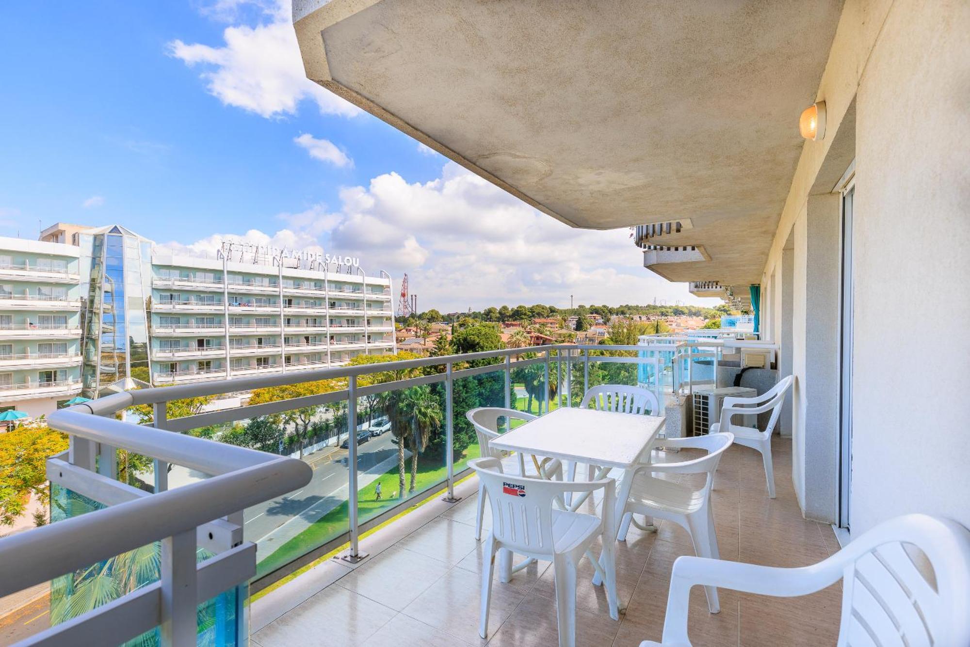 Rentalmar Families Larimar Salou Bagian luar foto