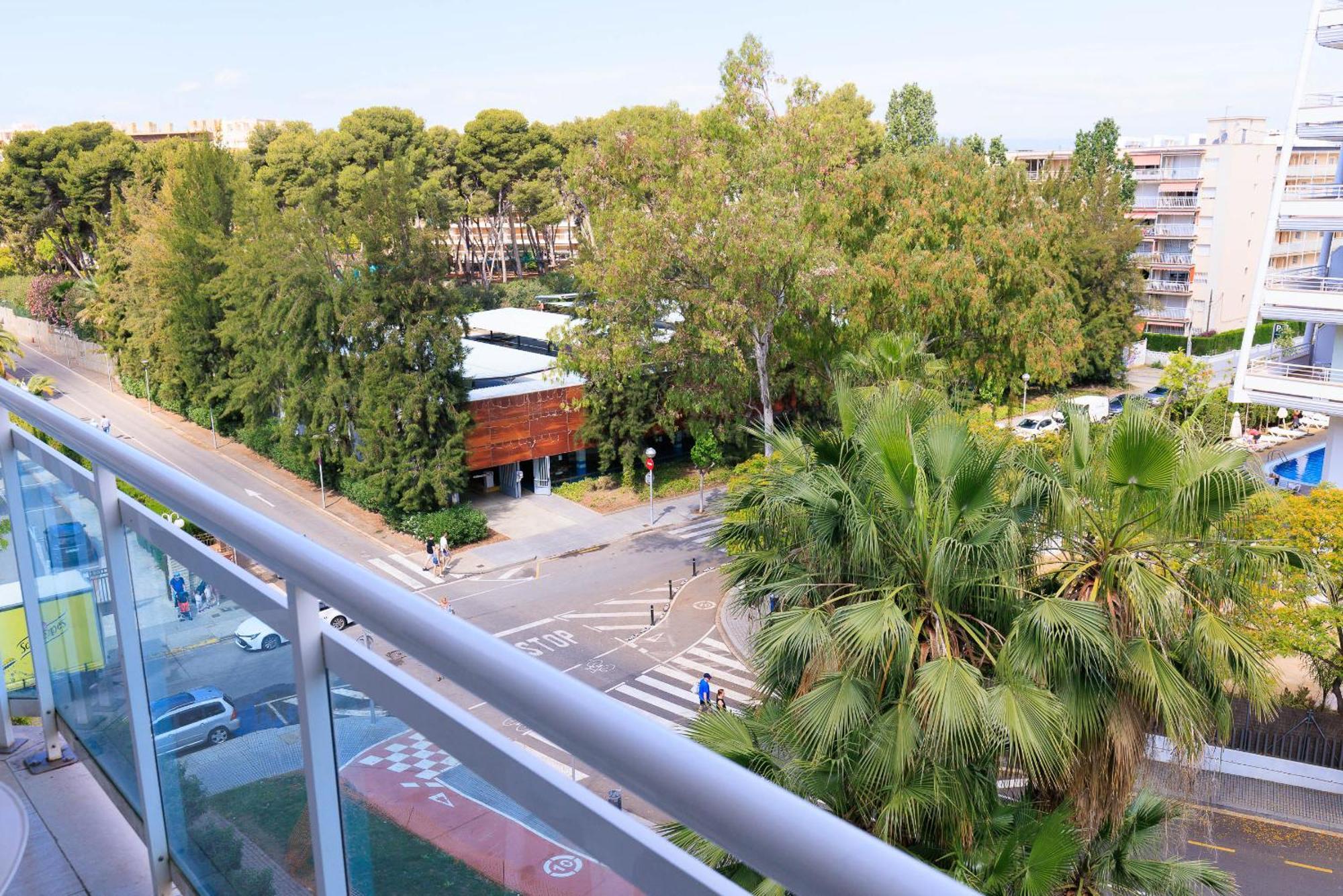Rentalmar Families Larimar Salou Bagian luar foto