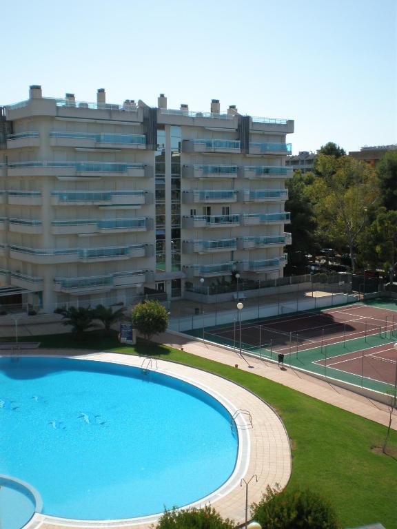 Rentalmar Families Larimar Salou Bagian luar foto