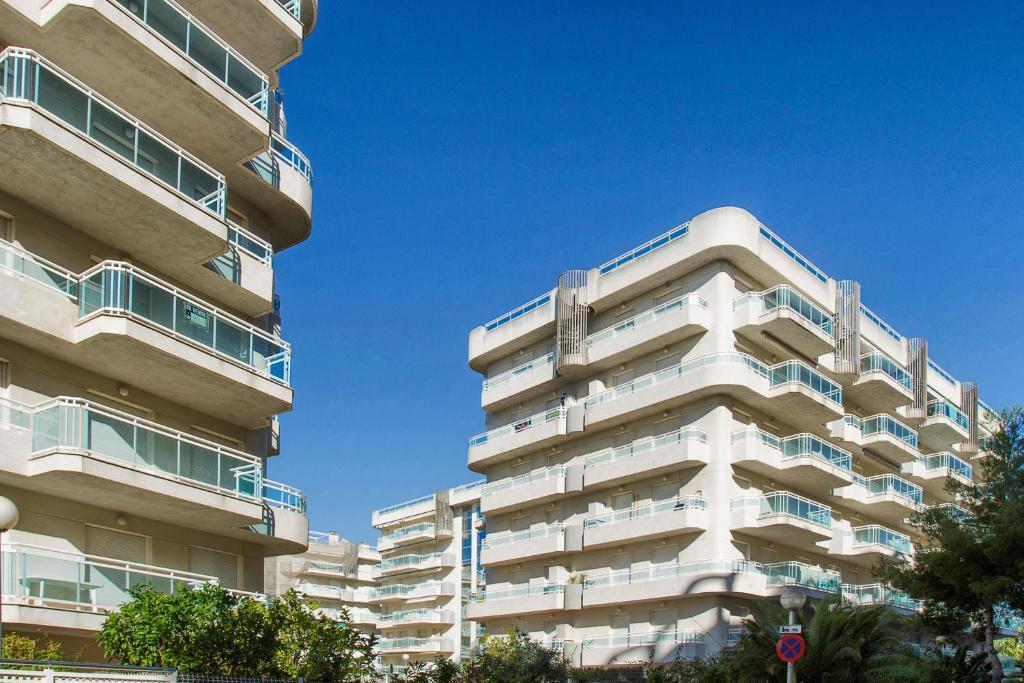 Rentalmar Families Larimar Salou Bagian luar foto