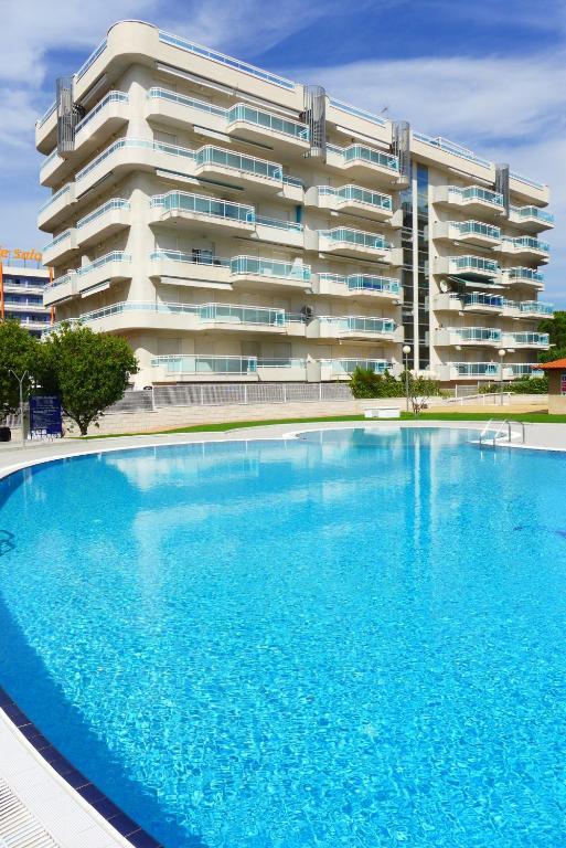 Rentalmar Families Larimar Salou Bagian luar foto