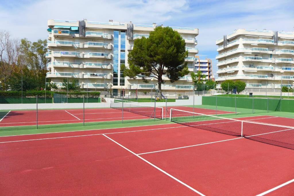 Rentalmar Families Larimar Salou Bagian luar foto