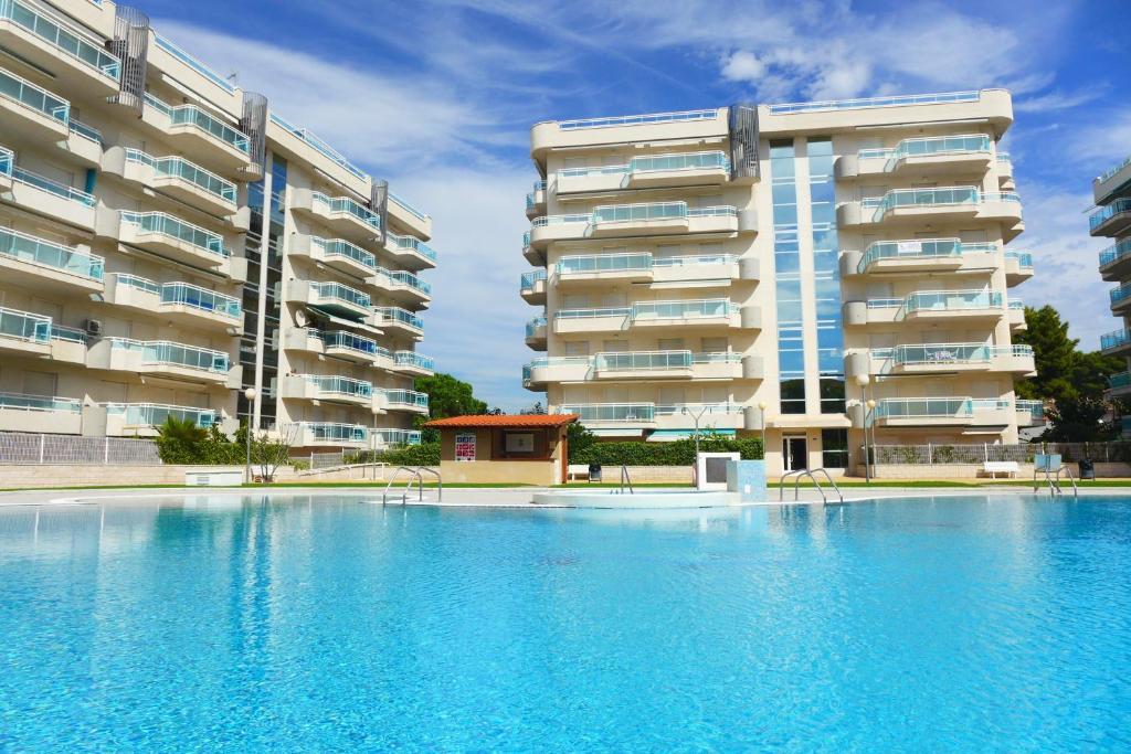 Rentalmar Families Larimar Salou Bagian luar foto